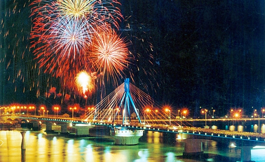 LỊCH PHÁO HOA ĐÀ NẴNG 2018